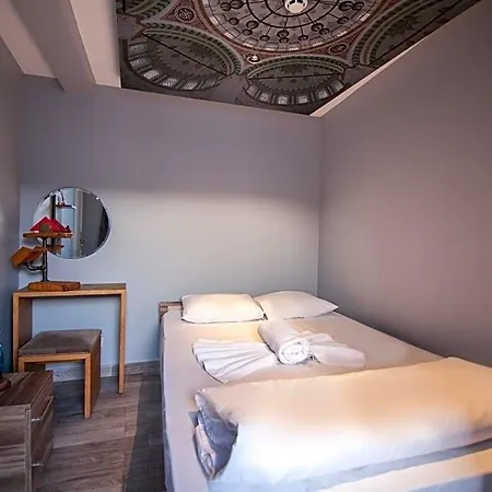 Taksim Hostel *